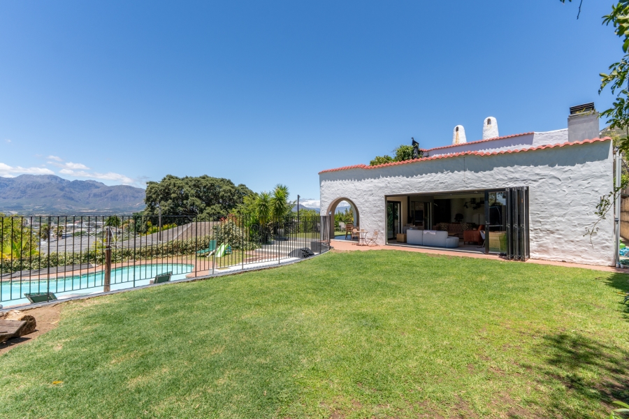 6 Bedroom Property for Sale in Paarl Central Western Cape